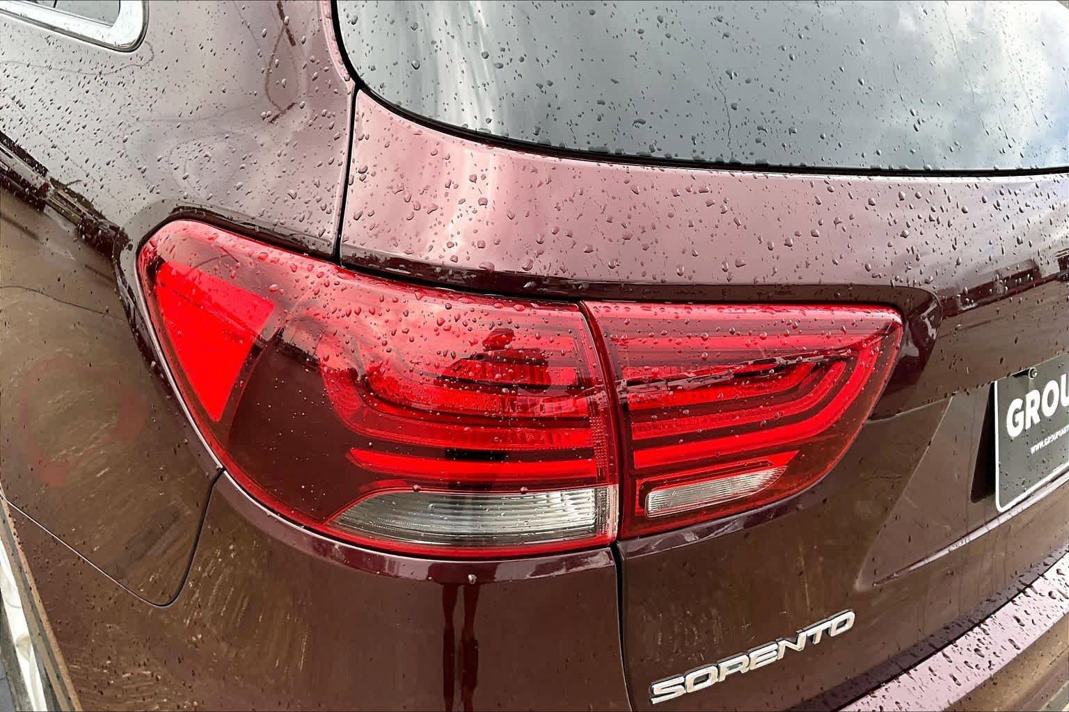 Used 2020 Kia Sorento FWD V6 image 27