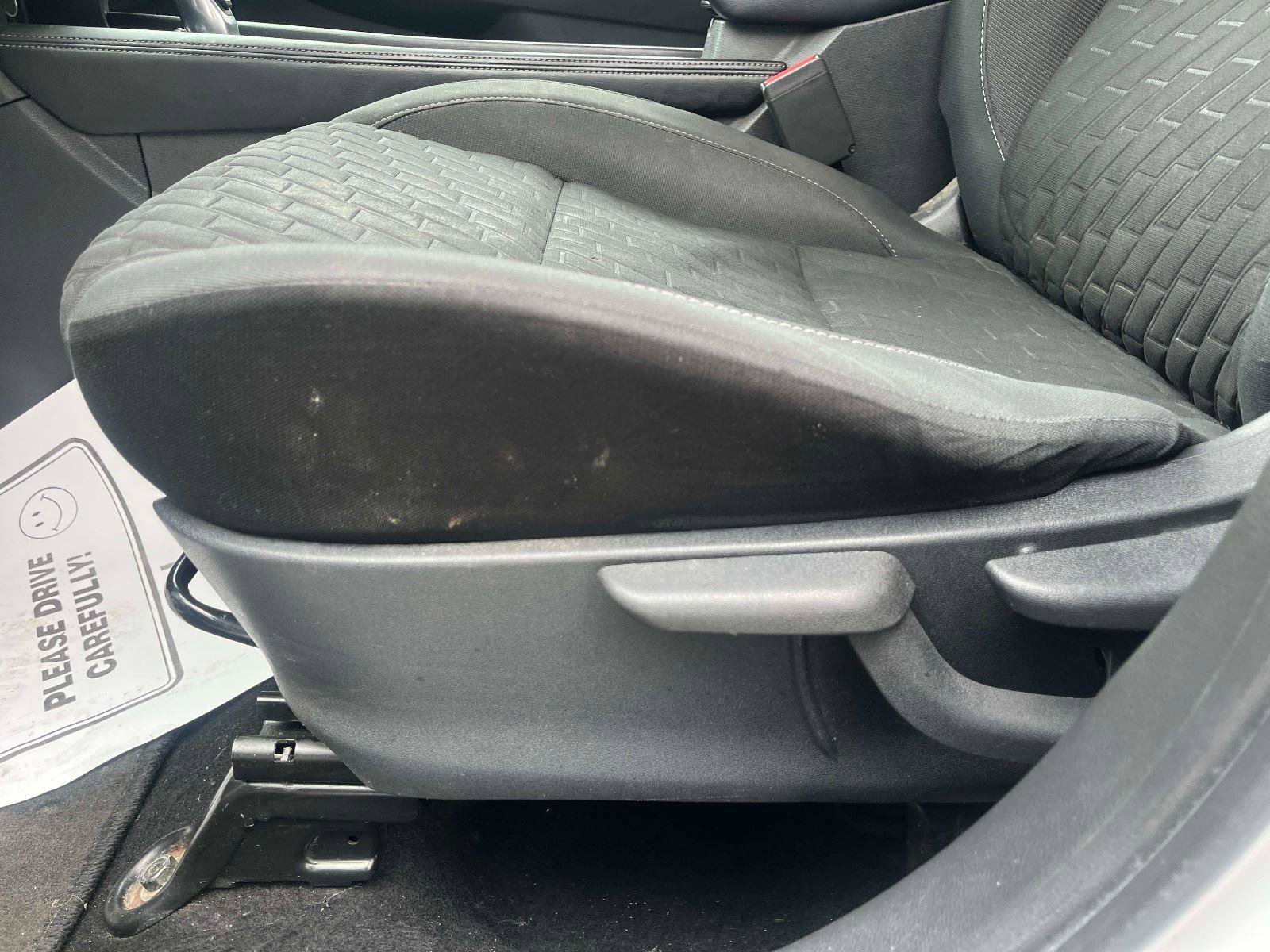 Used 2021 Nissan Kicks SV image 20