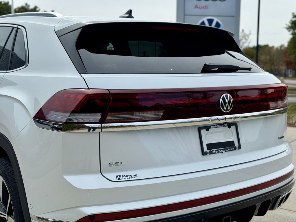 New 2026 Volkswagen Atlas Cross Sport SEL Premium R-Line image 14