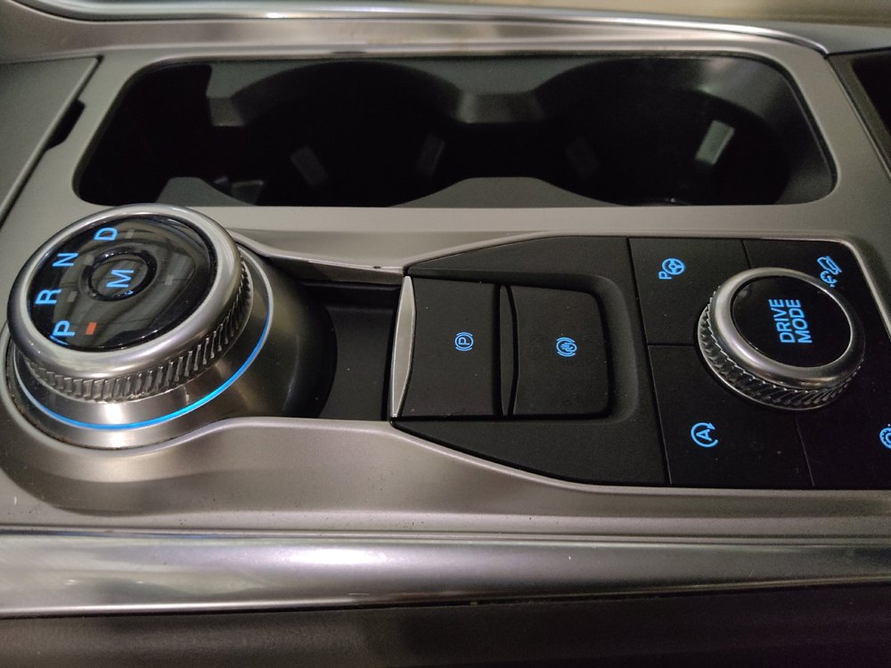 Used 2020 Ford Explorer Platinum w/ Premium Technology Package AWD/4WD image 26