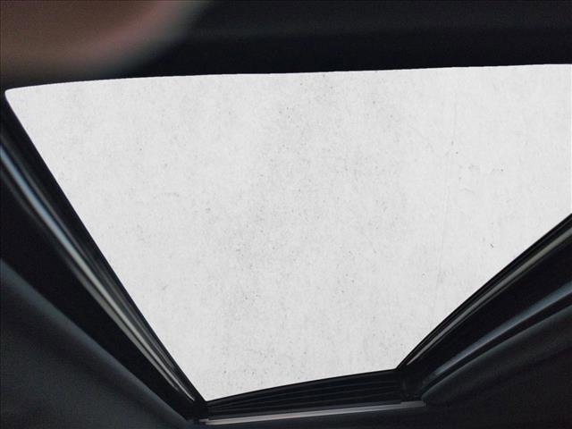 Used 2025 Toyota Camry SE image 15