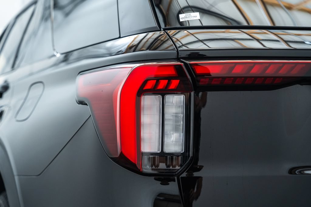 New 2026 Ford Explorer ST-Line w/ ST-Line Street Pack AWD/4WD image 8