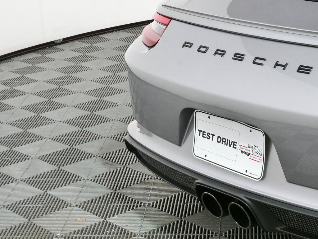 Certified 2018 Porsche 911 GT3 RWD image 30
