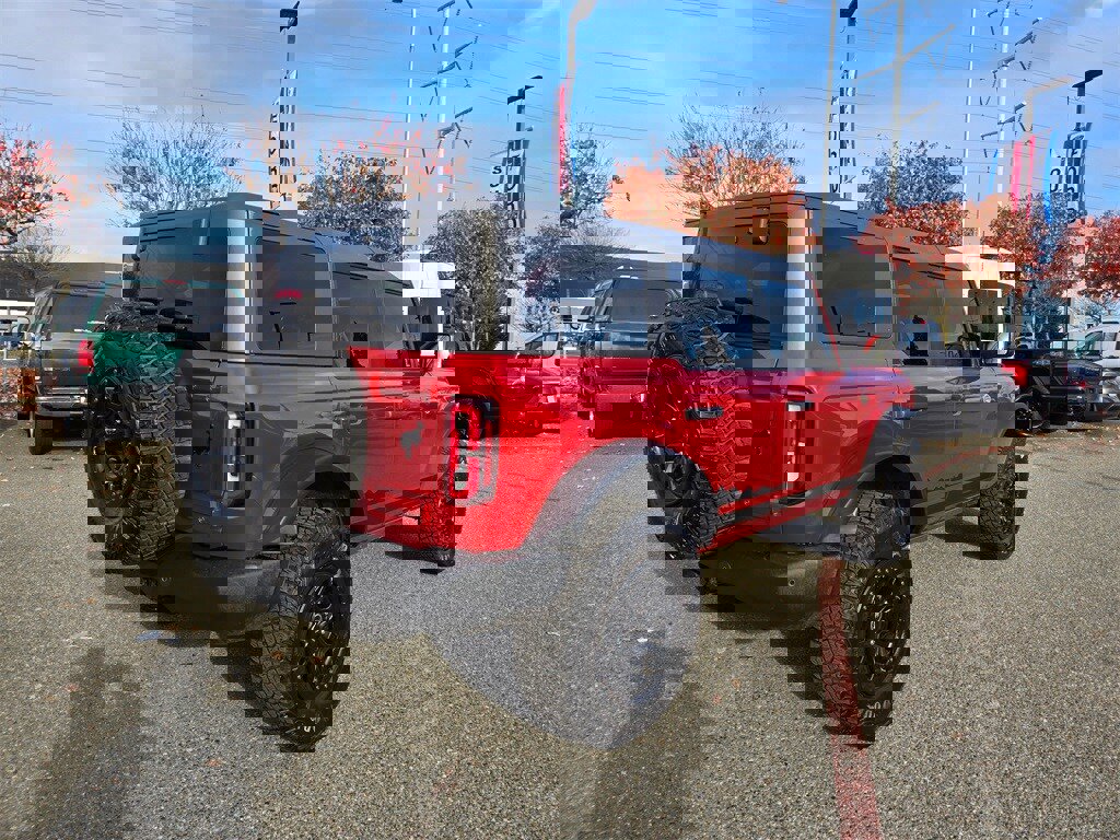 Used 2024 Ford Bronco Wildtrak image 5