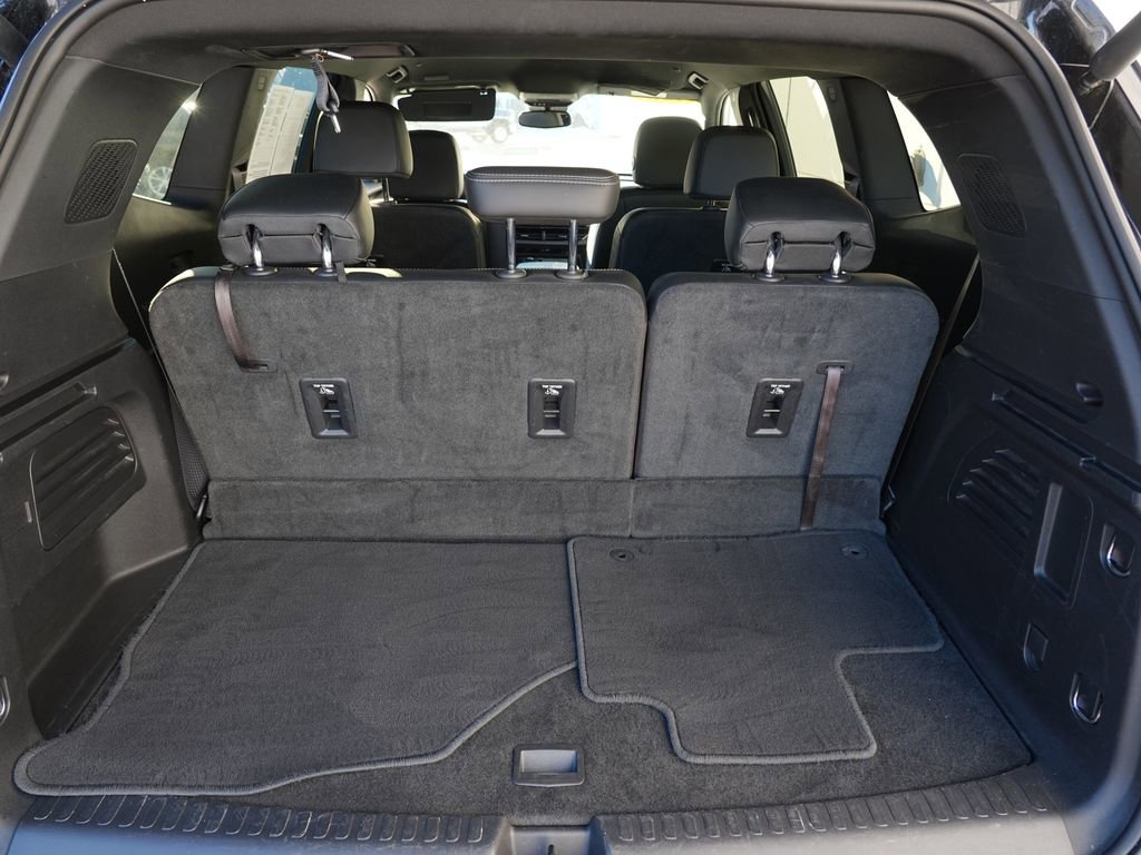 Used 2025 Buick Enclave Preferred AWD/4WD image 27