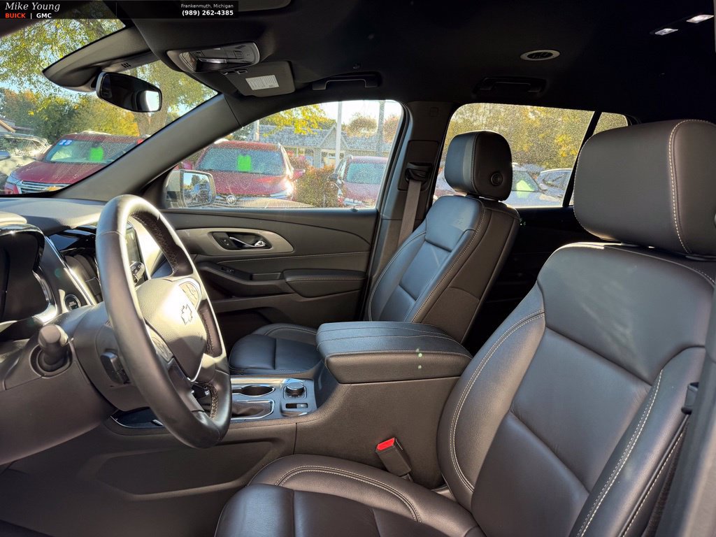 Used 2023 Chevrolet Traverse LT w/ LPO, Floor Liner Package FWD image 17