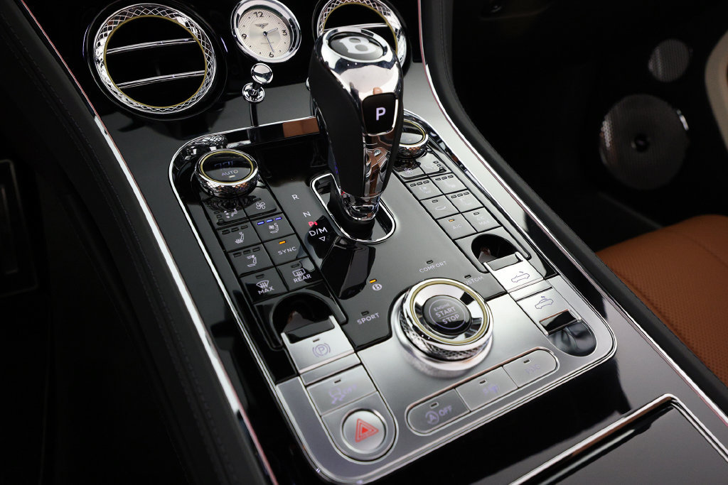Used 2024 Bentley Continental GT Mulliner AWD/4WD image 27