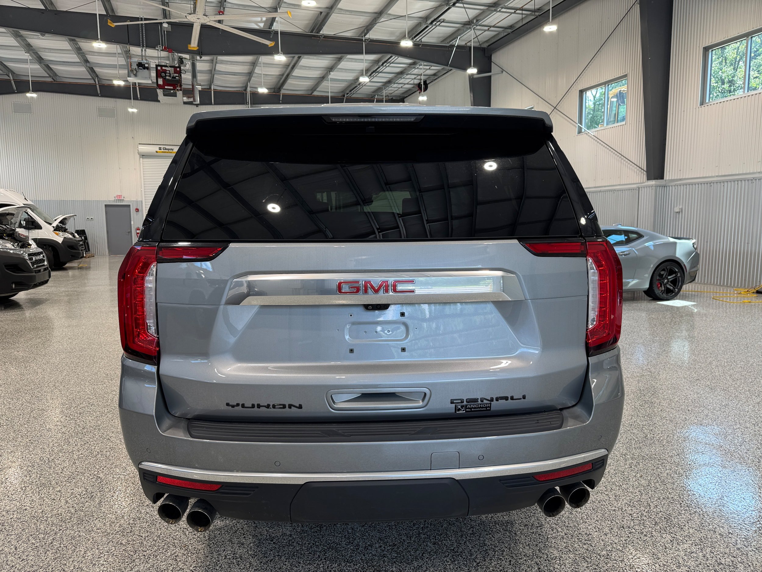 Used 2024 GMC Yukon XL Denali w/ Advanced Technology Package AWD/4WD image 7
