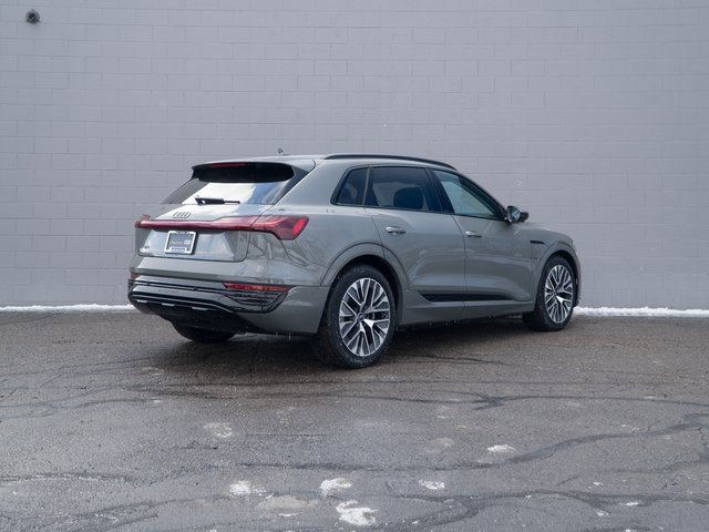 Certified 2024 Audi Q8 e-tron Premium Plus w/ Premium Plus Package image 7