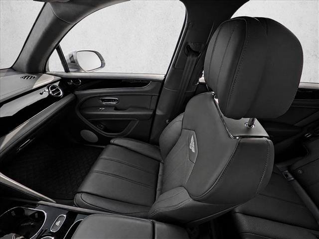 Used 2021 Bentley Bentayga AWD/4WD image 19