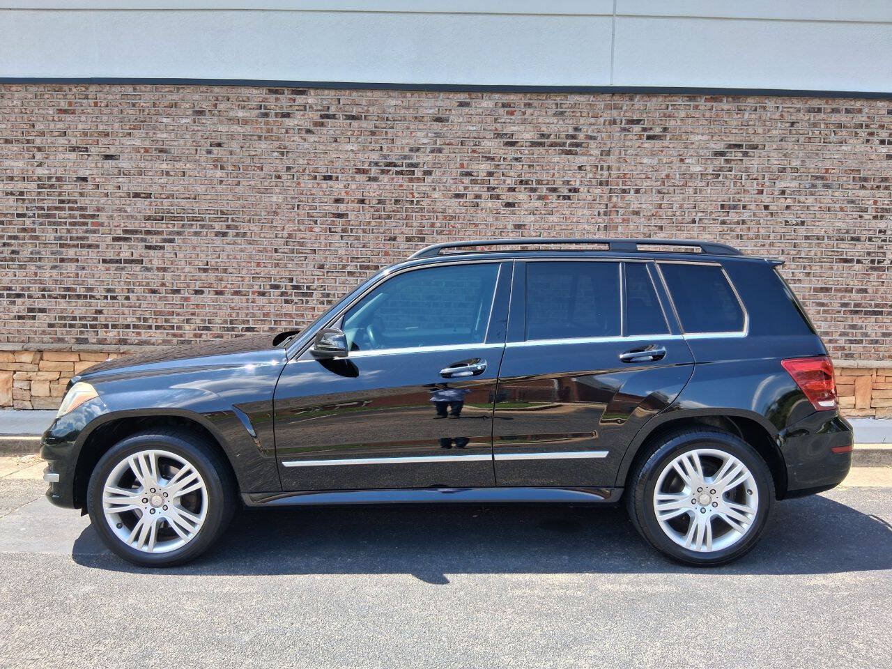 Used 2015 Mercedes-Benz GLK 350 2WD image 2