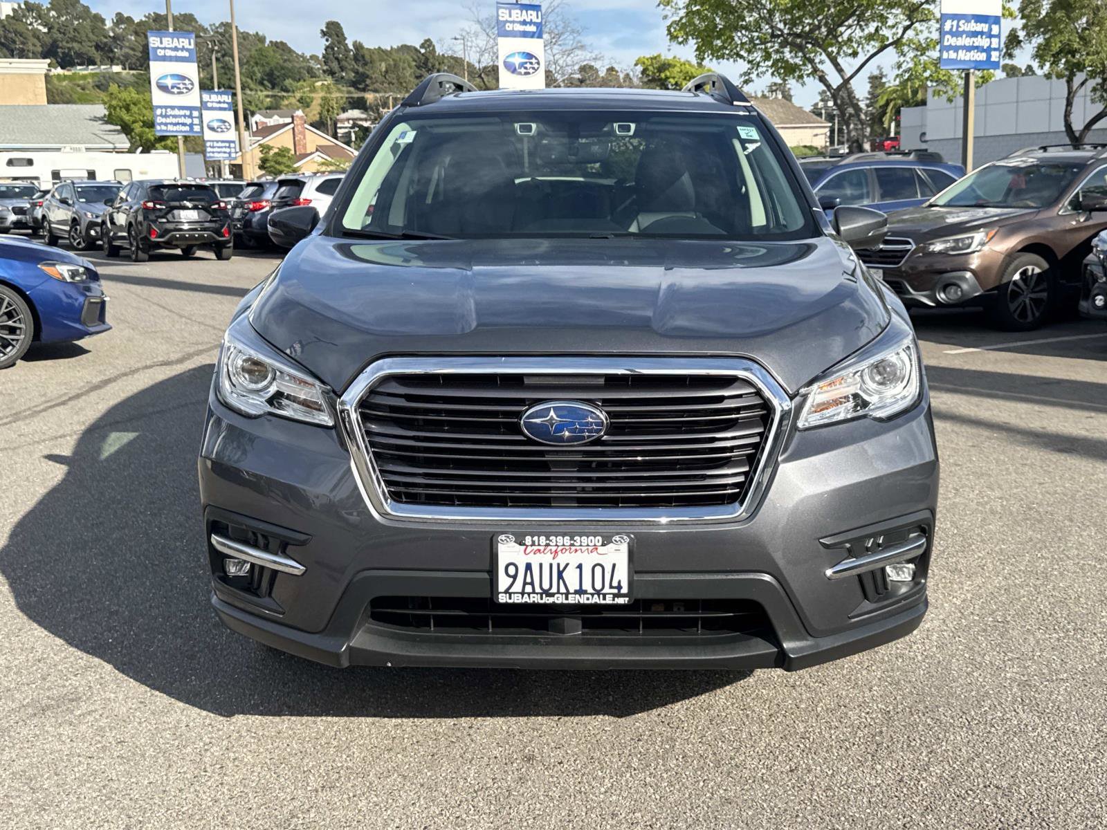 Used 2022 Subaru Ascent Limited w/ Technology Package image 2