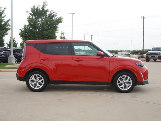 Used 2024 Kia Soul LX w/ Option Group 015 FWD image 10