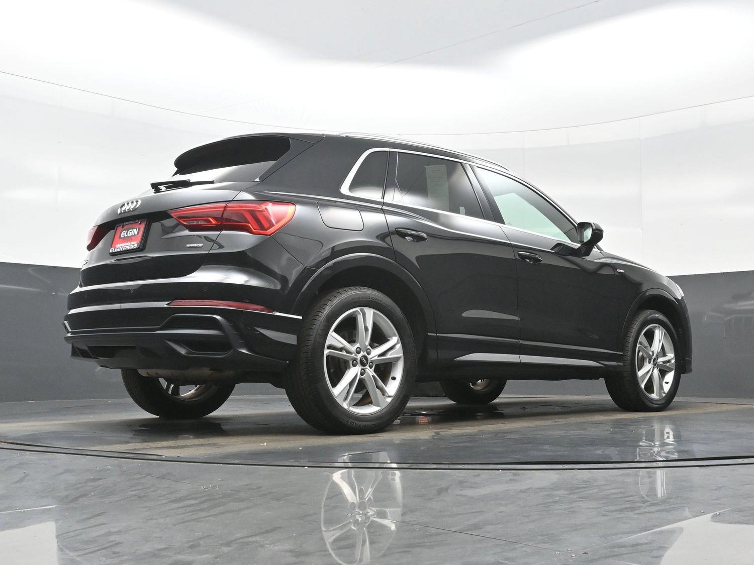 Used 2022 Audi Q3 2.0T Premium Plus w/ Premium Plus Package AWD/4WD image 33