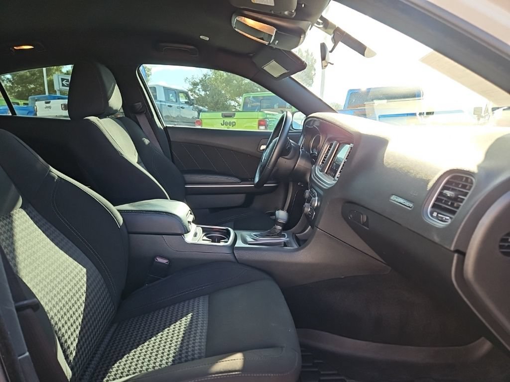 Certified 2023 Dodge Charger SXT RWD image 22