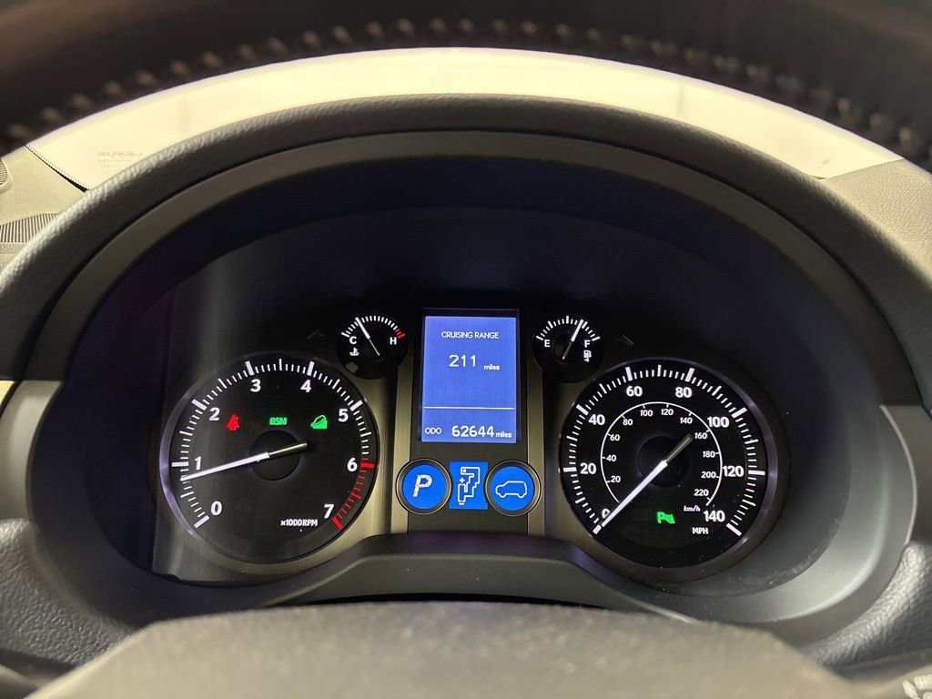 Used 2019 Lexus GX 460 w/ Navigation Package image 32