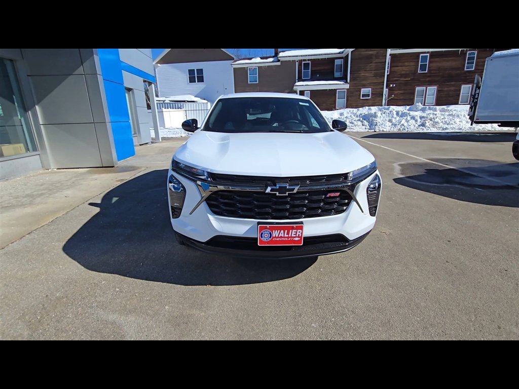 New 2026 Chevrolet Trax RS w/ Driver Confidence Package image 3