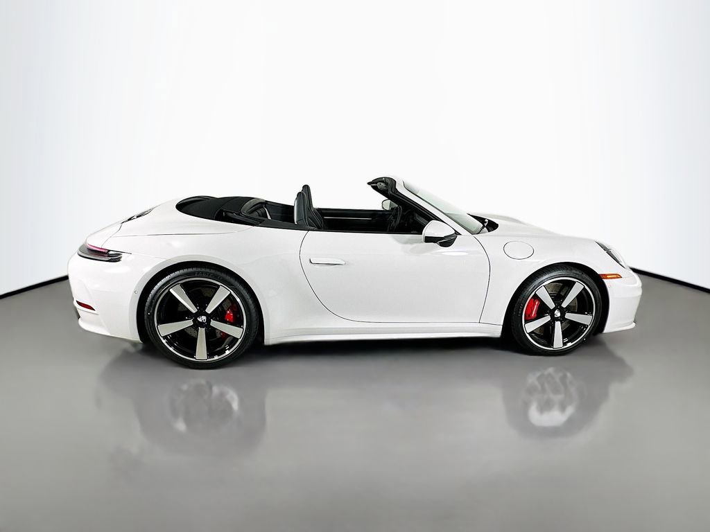 New 2026 Porsche 911 Carrera 4S image 8