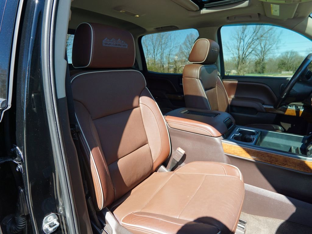 Used 2017 Chevrolet Silverado 1500 High Country image 30