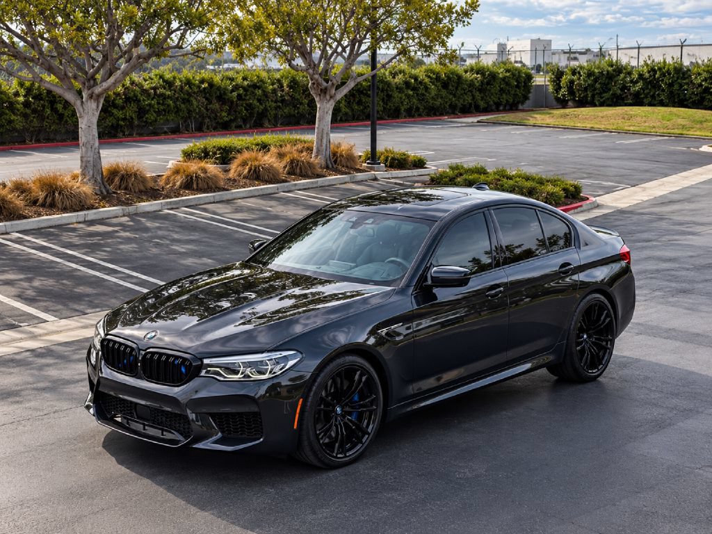 Used 2019 BMW M5 w/ Executive Package AWD/4WD image 2