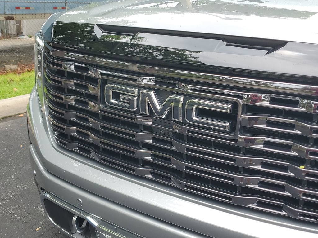 Certified 2025 GMC Sierra 1500 Denali Ultimate AWD/4WD image 9