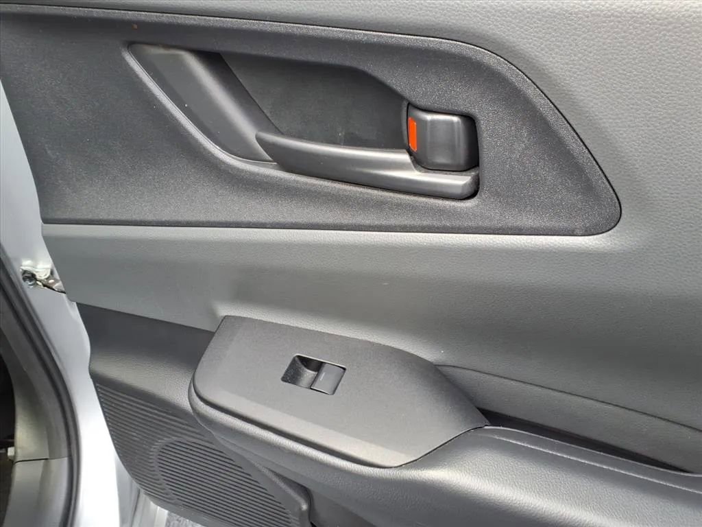 Used 2024 Toyota Prius LE image 14