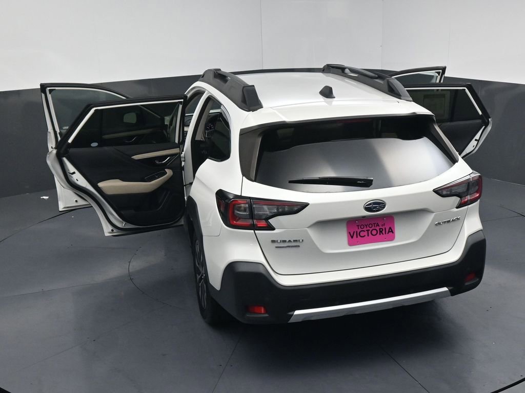 Used 2023 Subaru Outback Limited image 13