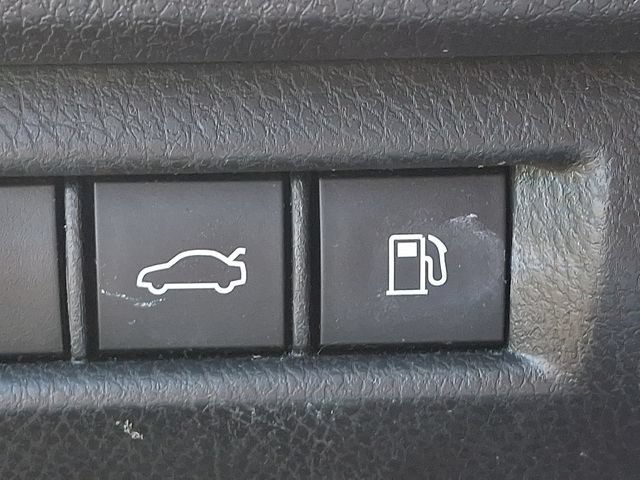 Used 2025 Toyota Camry SE FWD image 24