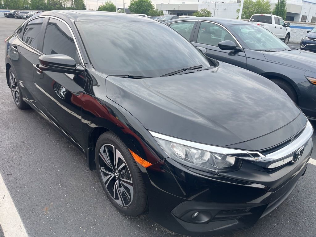 Used 2017 Honda Civic EX-T image 2