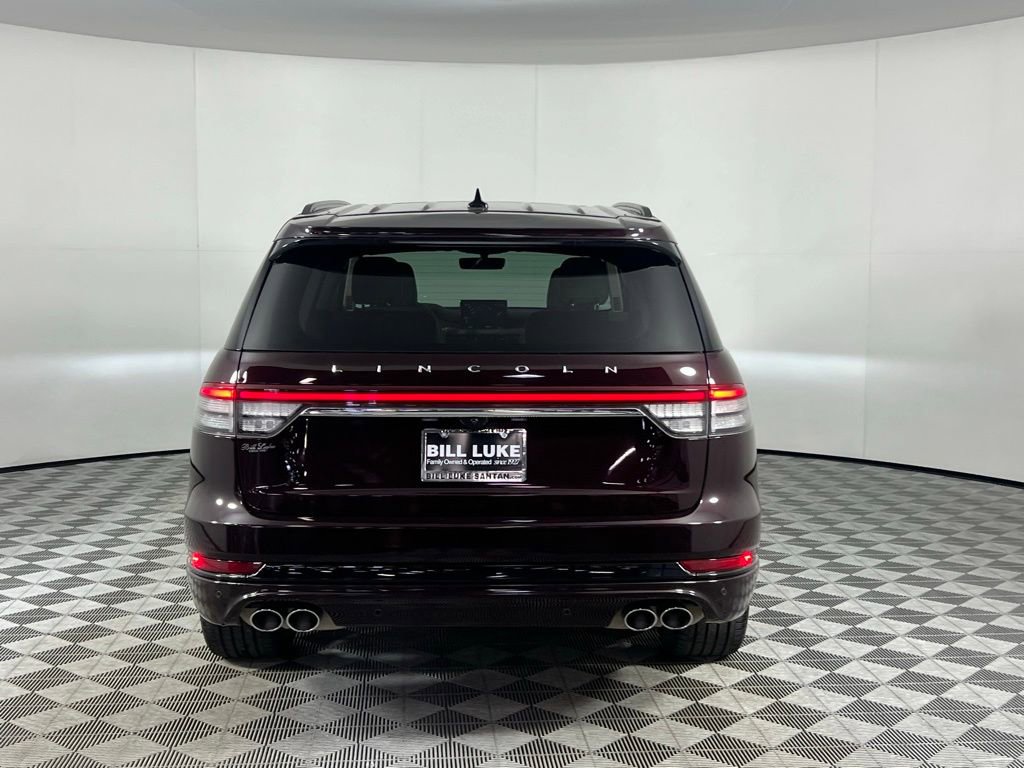 Used 2023 Lincoln Aviator Reserve w/ Equipment Group 201A image 8