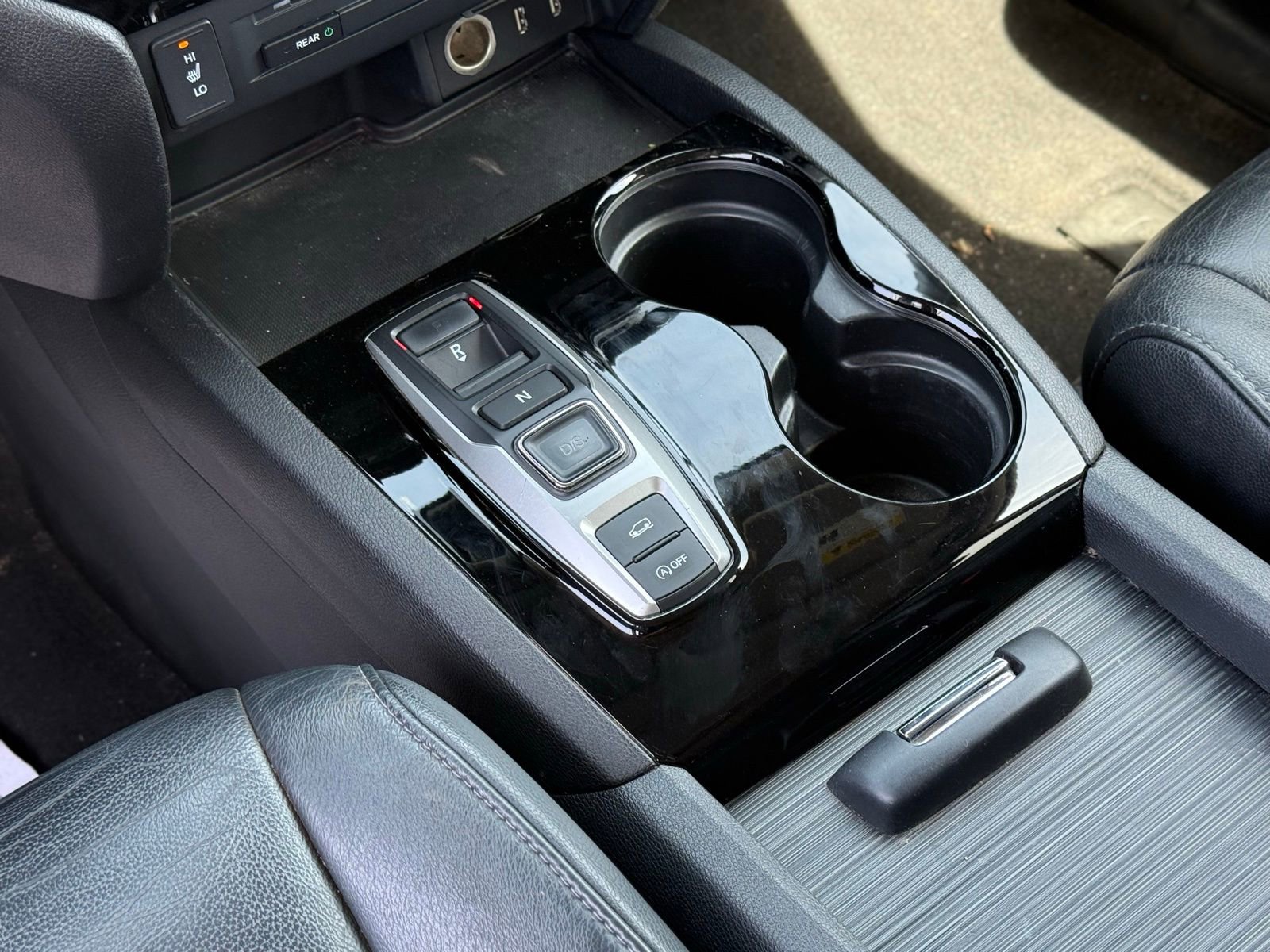 Used 2017 Honda Pilot Touring image 19