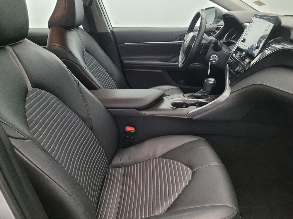 Used 2024 Toyota Camry SE image 21