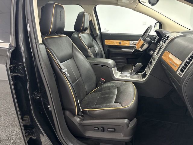 Used 2010 Lincoln MKX AWD image 20