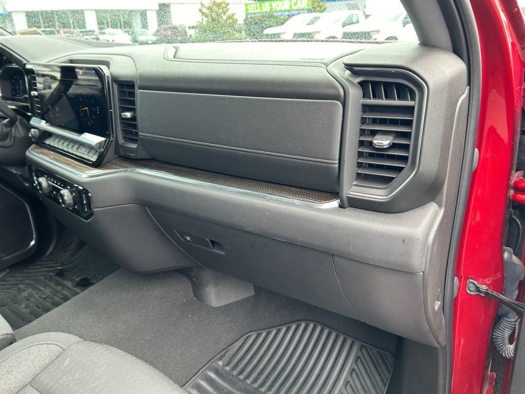 Used 2023 Chevrolet Silverado 1500 LT image 26