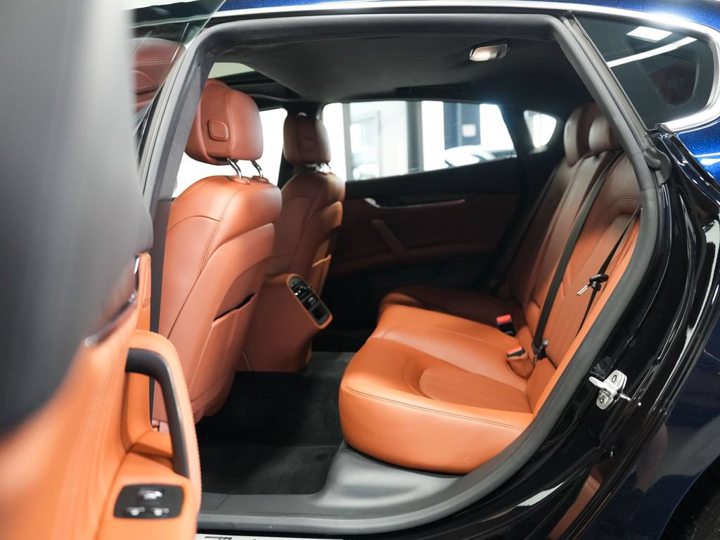 Used 2022 Maserati Quattroporte Modena Q4 AWD/4WD image 31