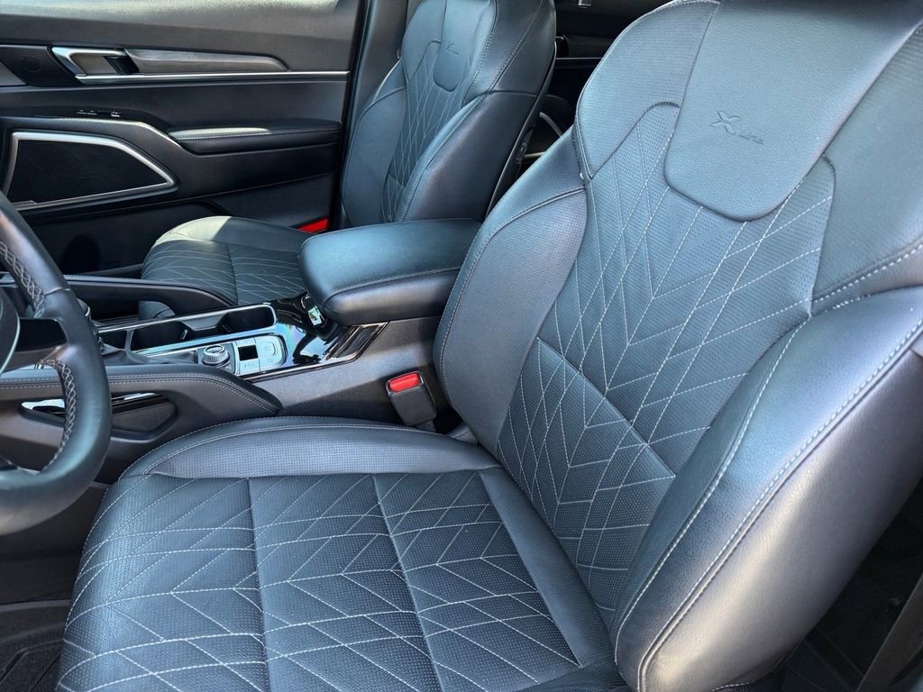Used 2023 Kia Telluride EX X-Line image 10
