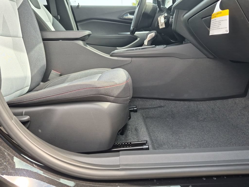 New 2026 Chevrolet Trax RS w/ Driver Confidence Package FWD image 25
