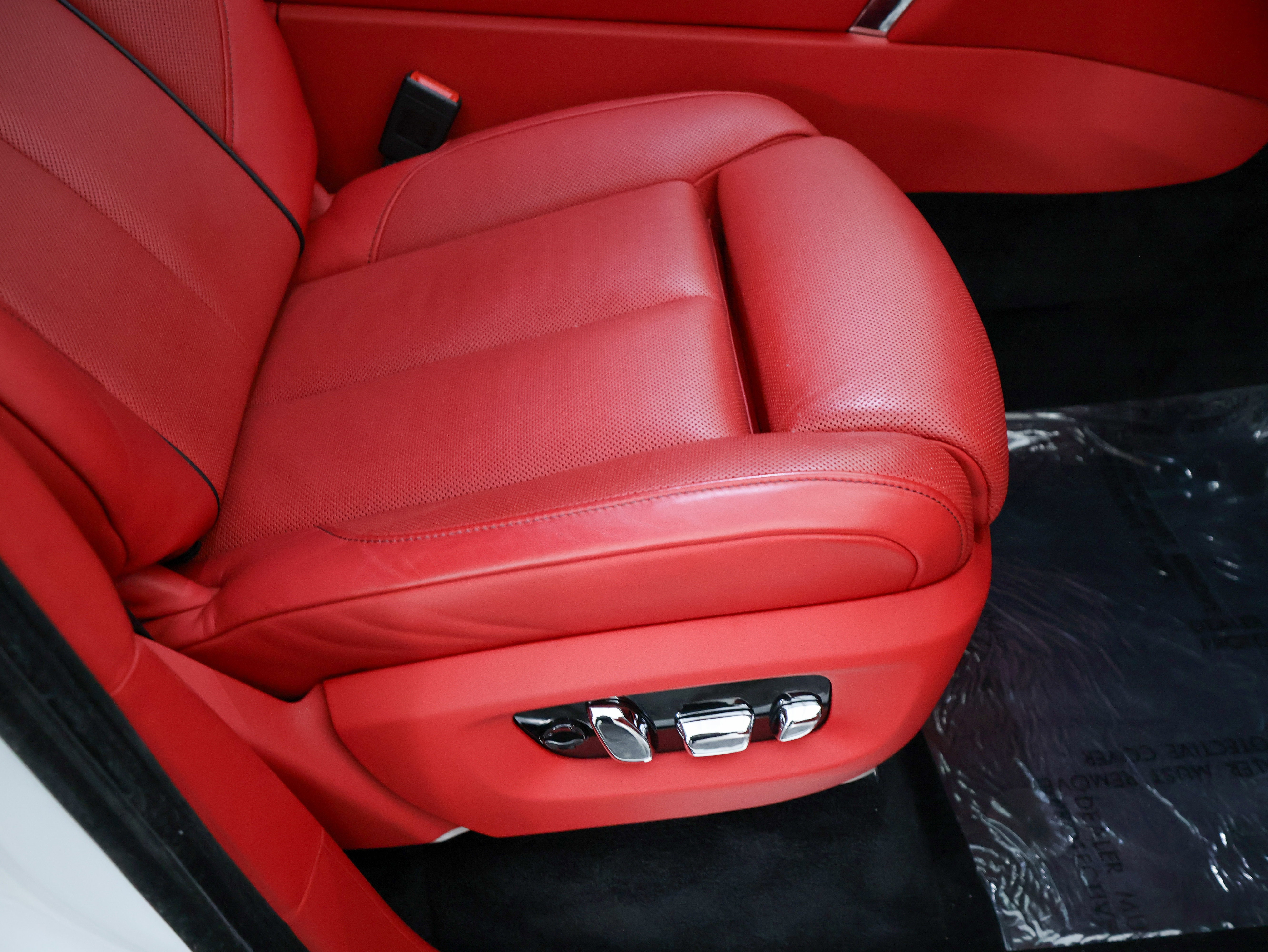 Used 2023 Rolls-Royce Cullinan image 63