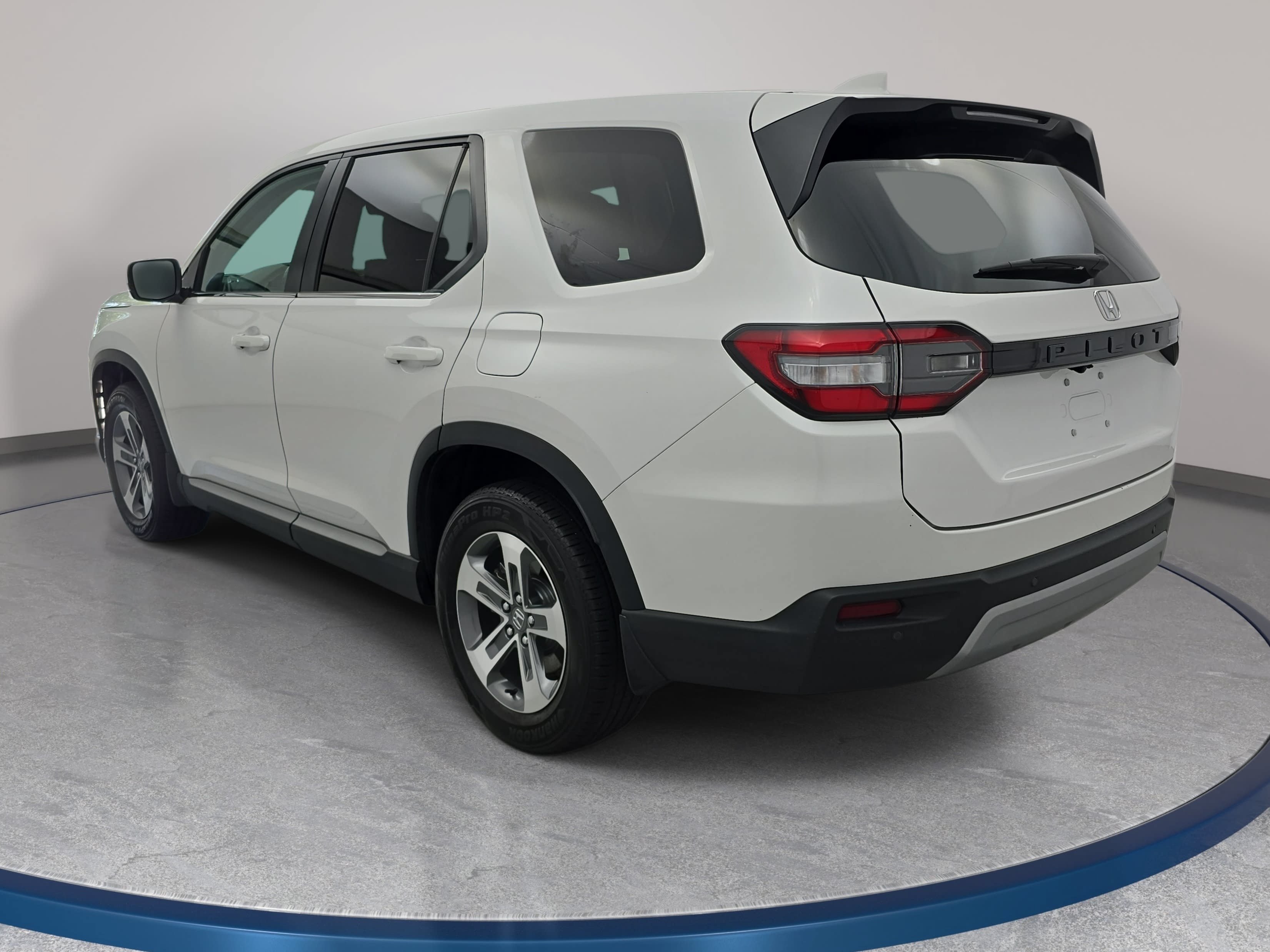 Certified 2025 Honda Pilot EX-L image 7