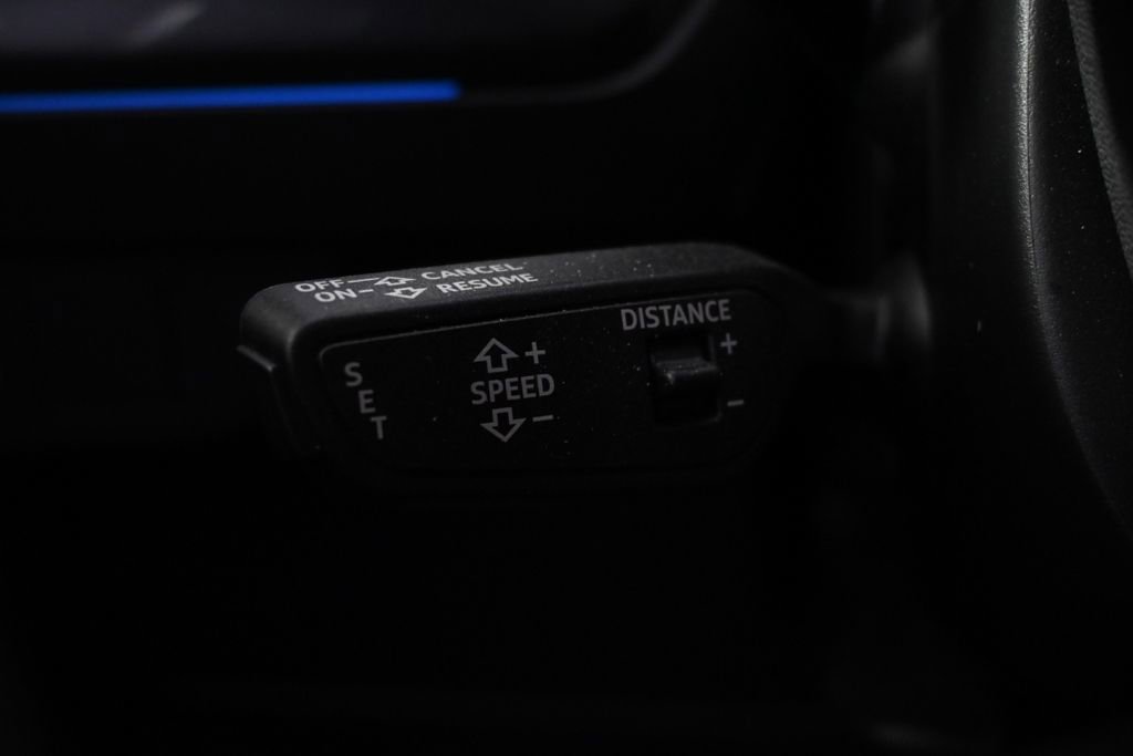 Used 2022 Audi Q4 e-tron Prestige image 37