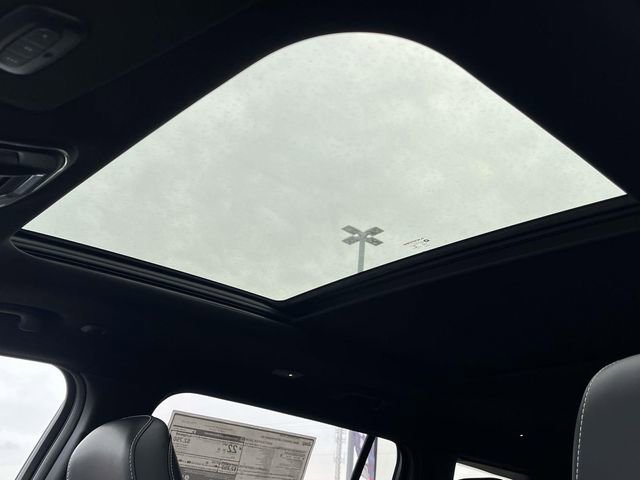 New 2026 Jeep Grand Cherokee L Limited image 12