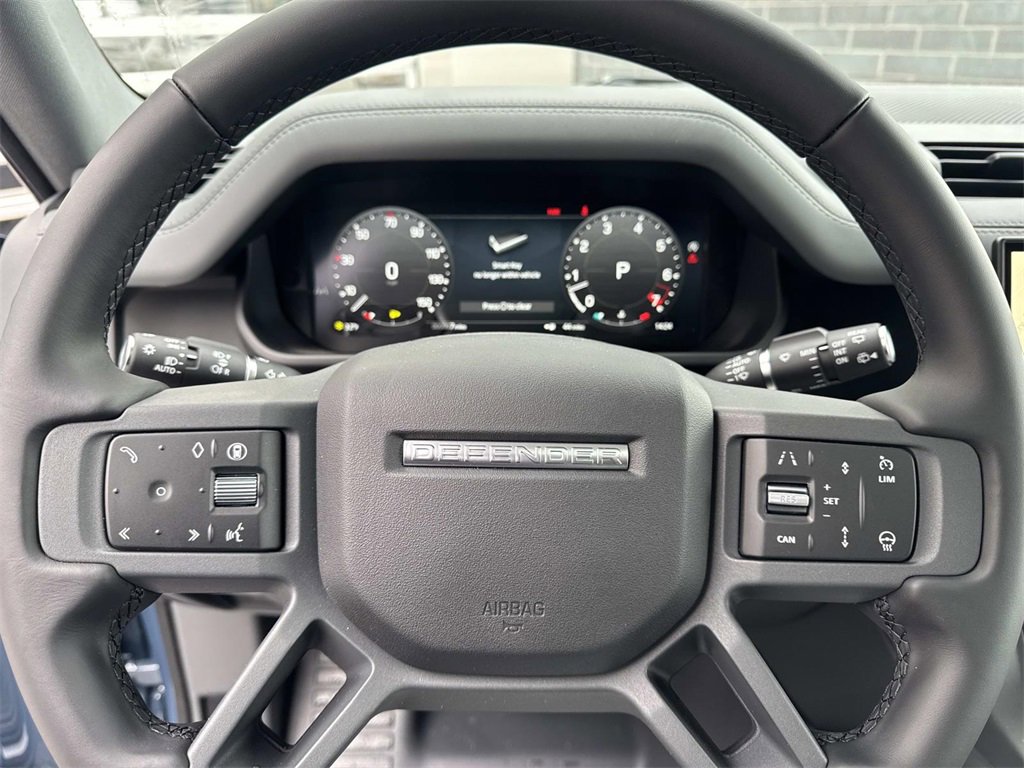 New 2026 Land Rover Defender 110 X-Dynamic SE image 24