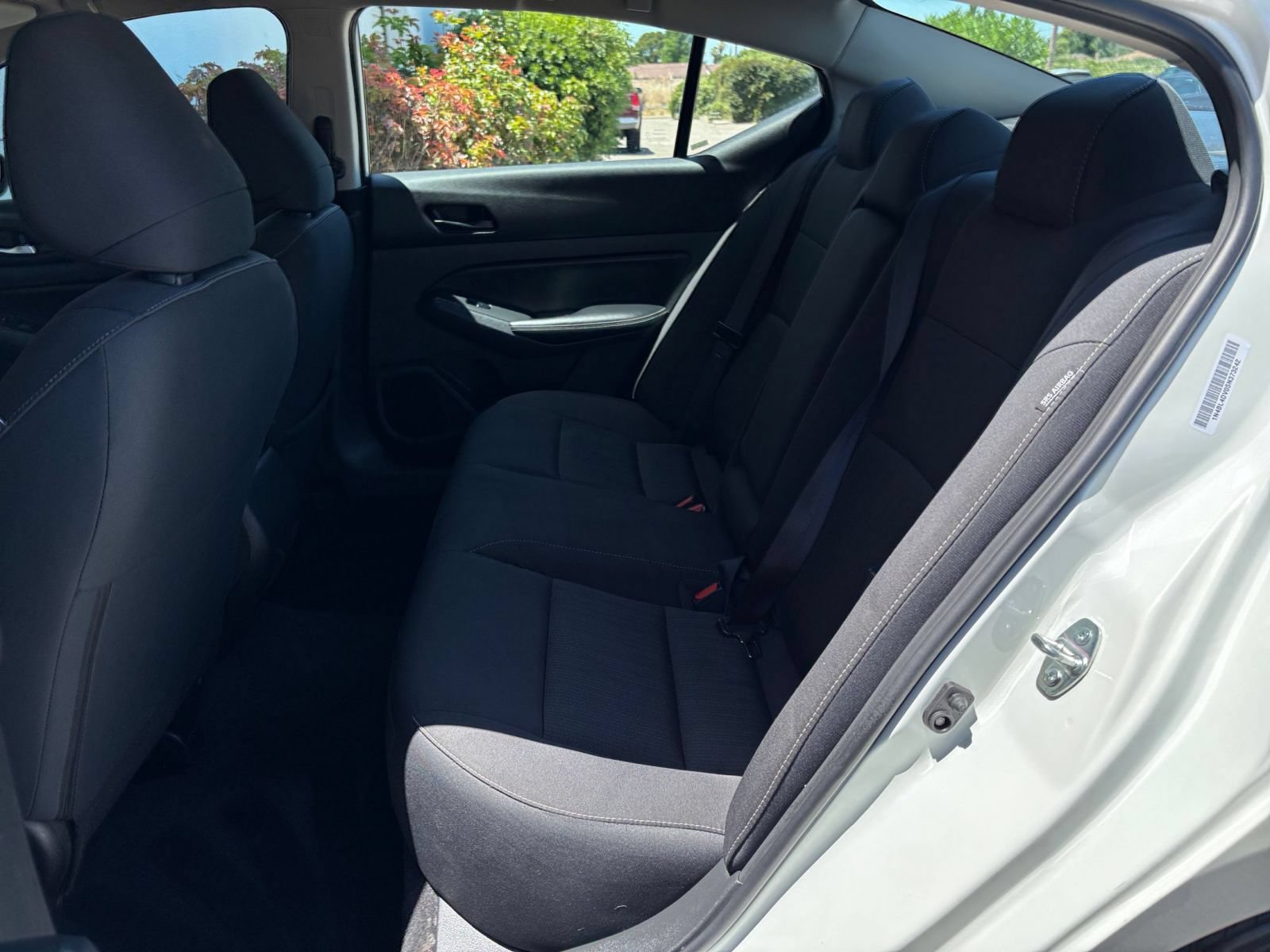 Used 2025 Nissan Altima 2.5 SV FWD image 27