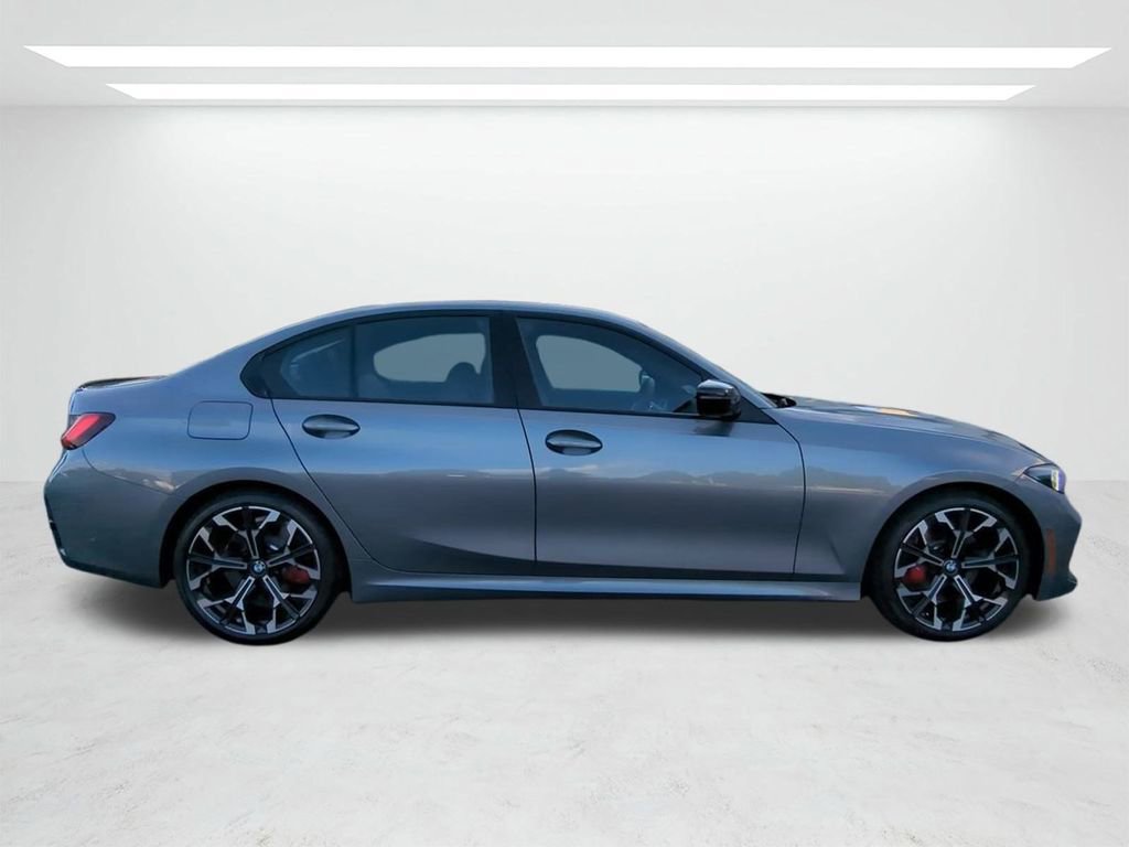 New 2026 BMW 330i Sedan w/ M Sport Package image 3