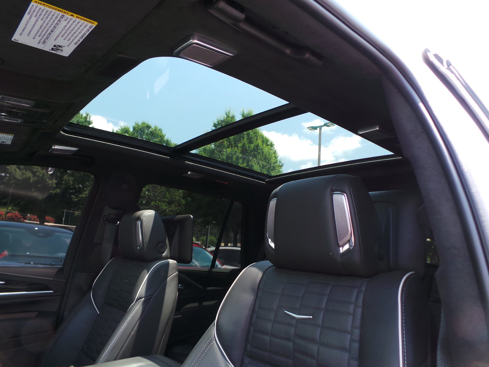 Used 2023 Cadillac Escalade V AWD/4WD image 36