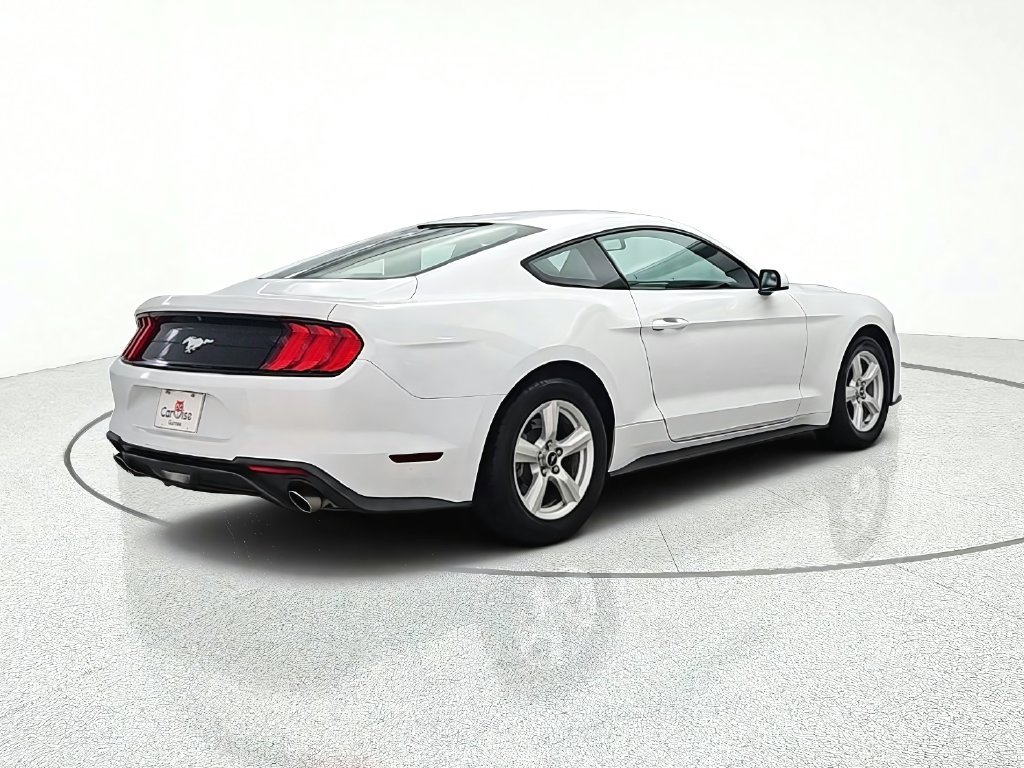 Used 2018 Ford Mustang Coupe RWD image 6