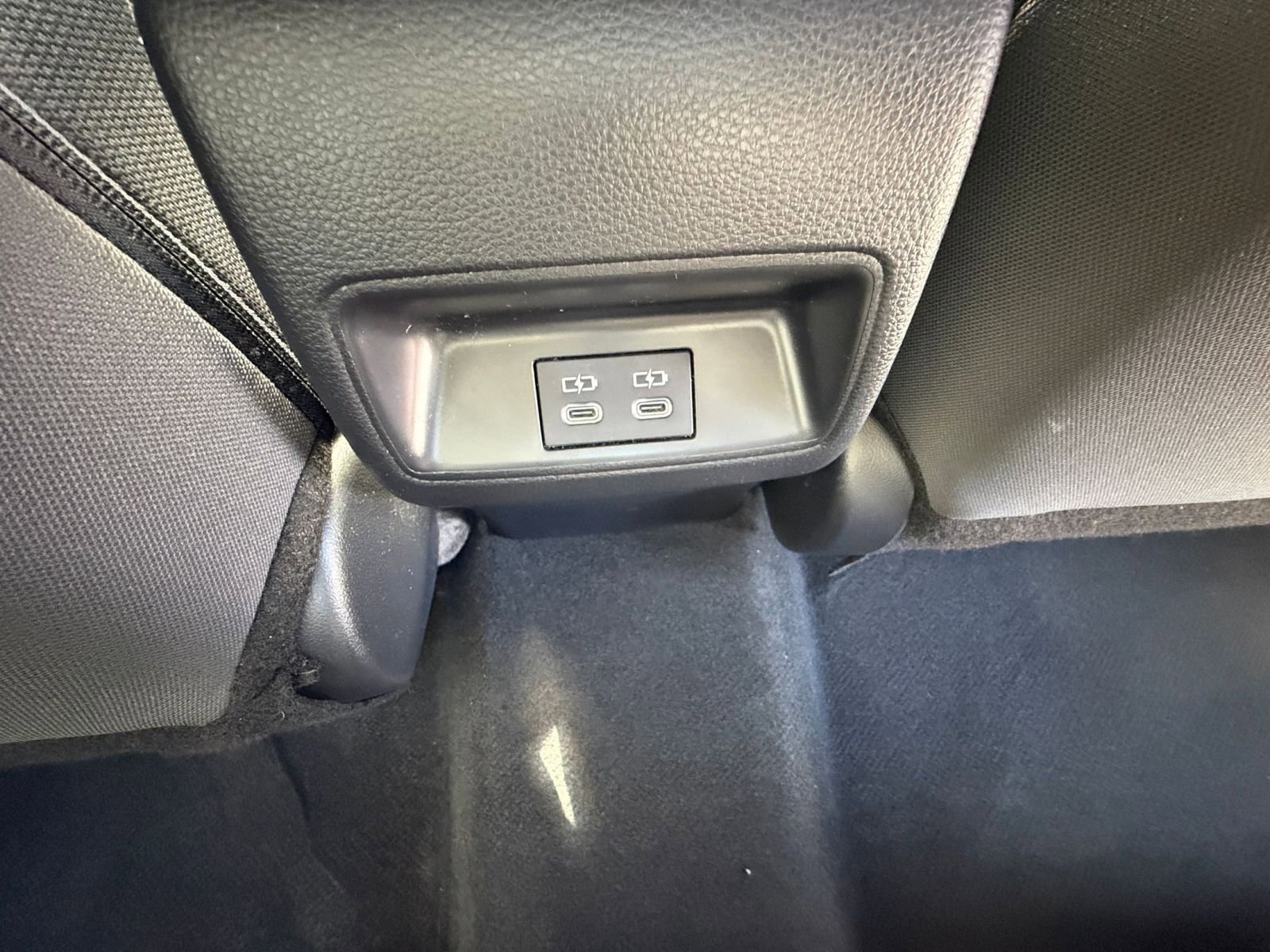 Used 2025 Toyota Corolla LE image 25