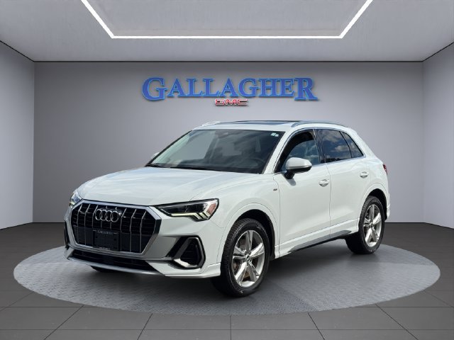 Used 2021 Audi Q3 2.0T Premium Plus w/ Premium Plus Package AWD/4WD image 10