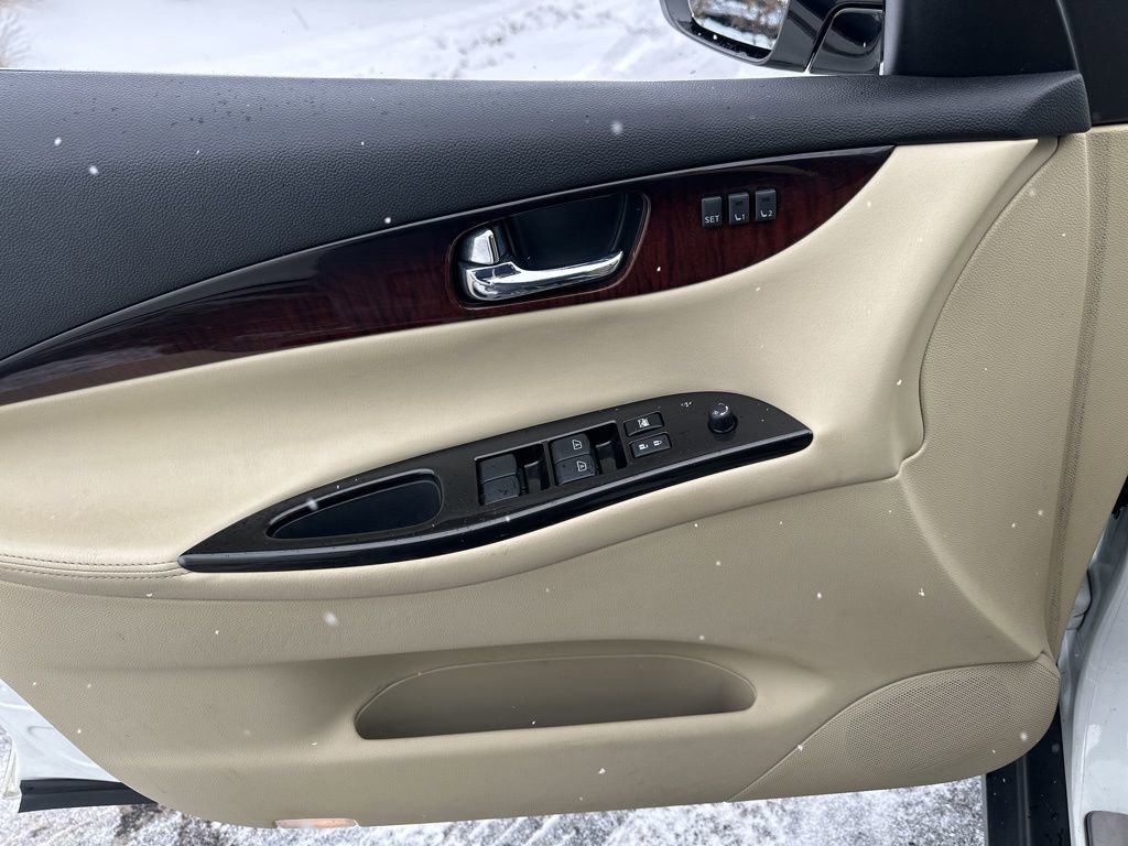 Used 2017 INFINITI QX50 AWD w/ Premium Plus Package image 38