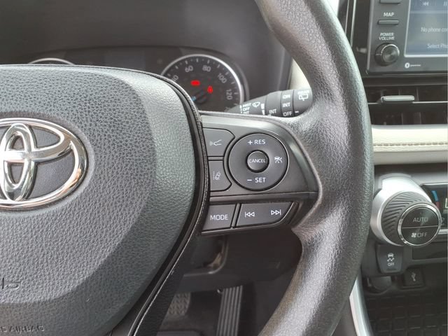 Used 2021 Toyota RAV4 XLE AWD/4WD image 17